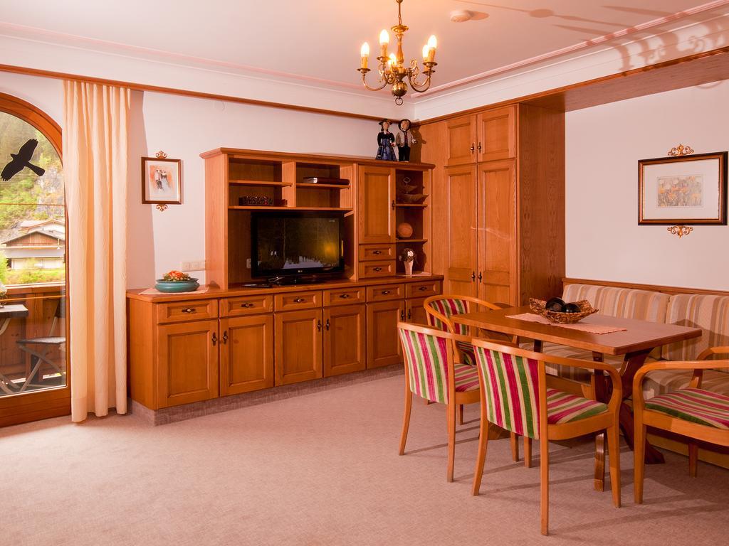 Adlerhorst , Gstan 31 * Finkenberg